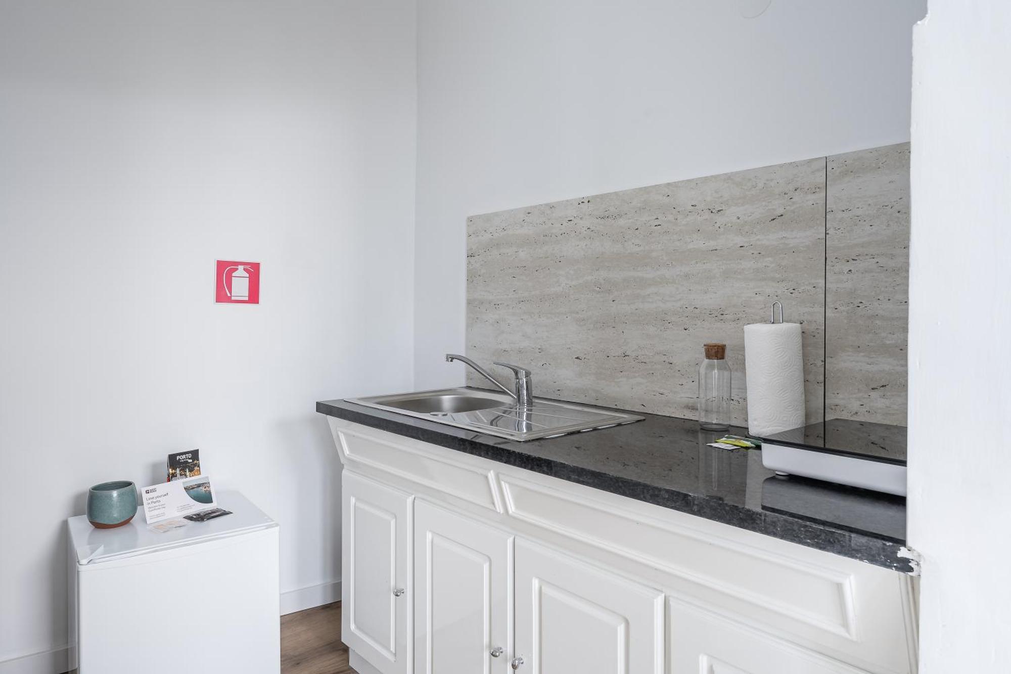 Sao Victor Suites Порто Екстериор снимка